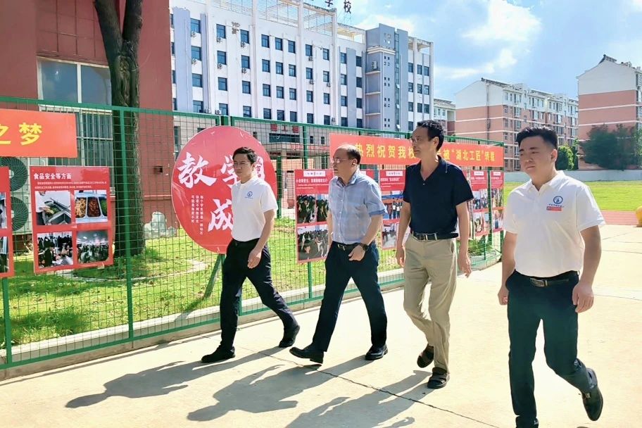 1753067793289289.jpg 1862b546f3cc1c60c7ea980df5e58017.jpg