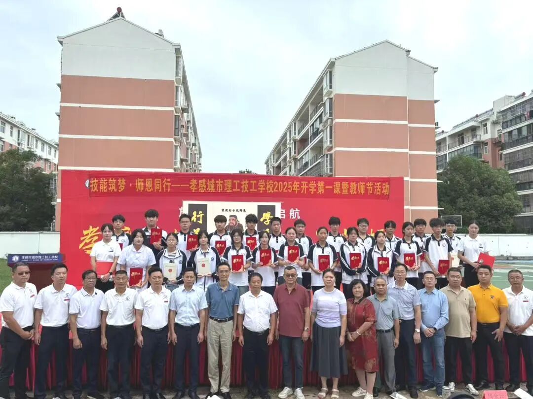 1758502657409456.jpg 30af06340f3c26c87dfa30e017235bf5.jpg