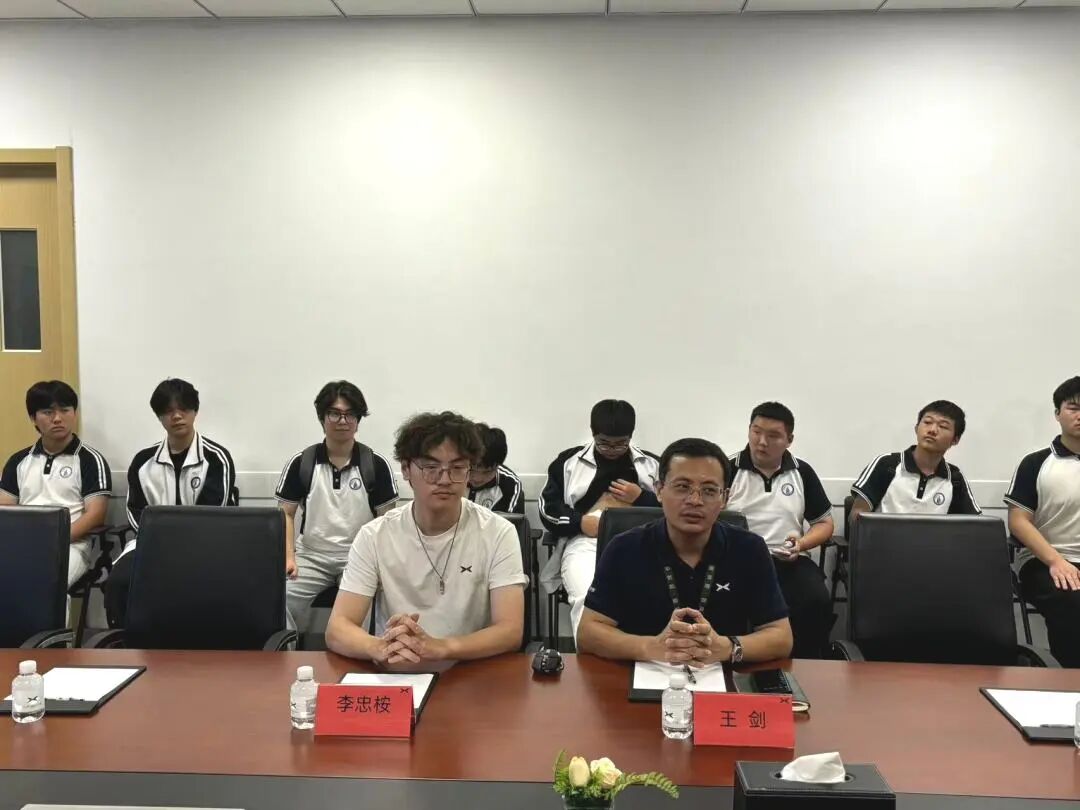 1758503060134139.jpg cb1ab4952e35f75d1123265bde02897d.jpg