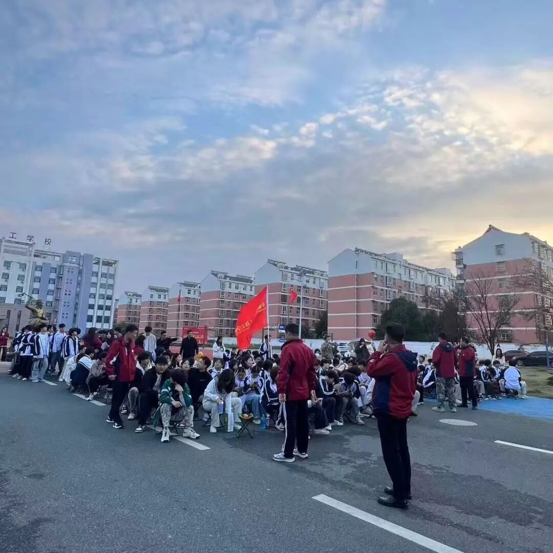 1766127626587007.jpg 414b2f8fc5f64851e5a1e7273c693ede.jpg